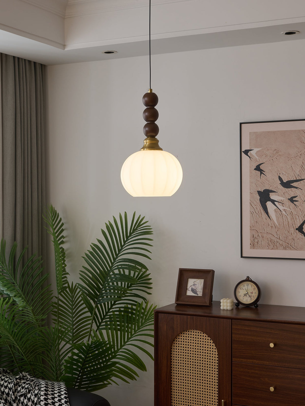 Vothaila lámpara colgante con elegancia tradicional y estilo vintage de vidrio, madera