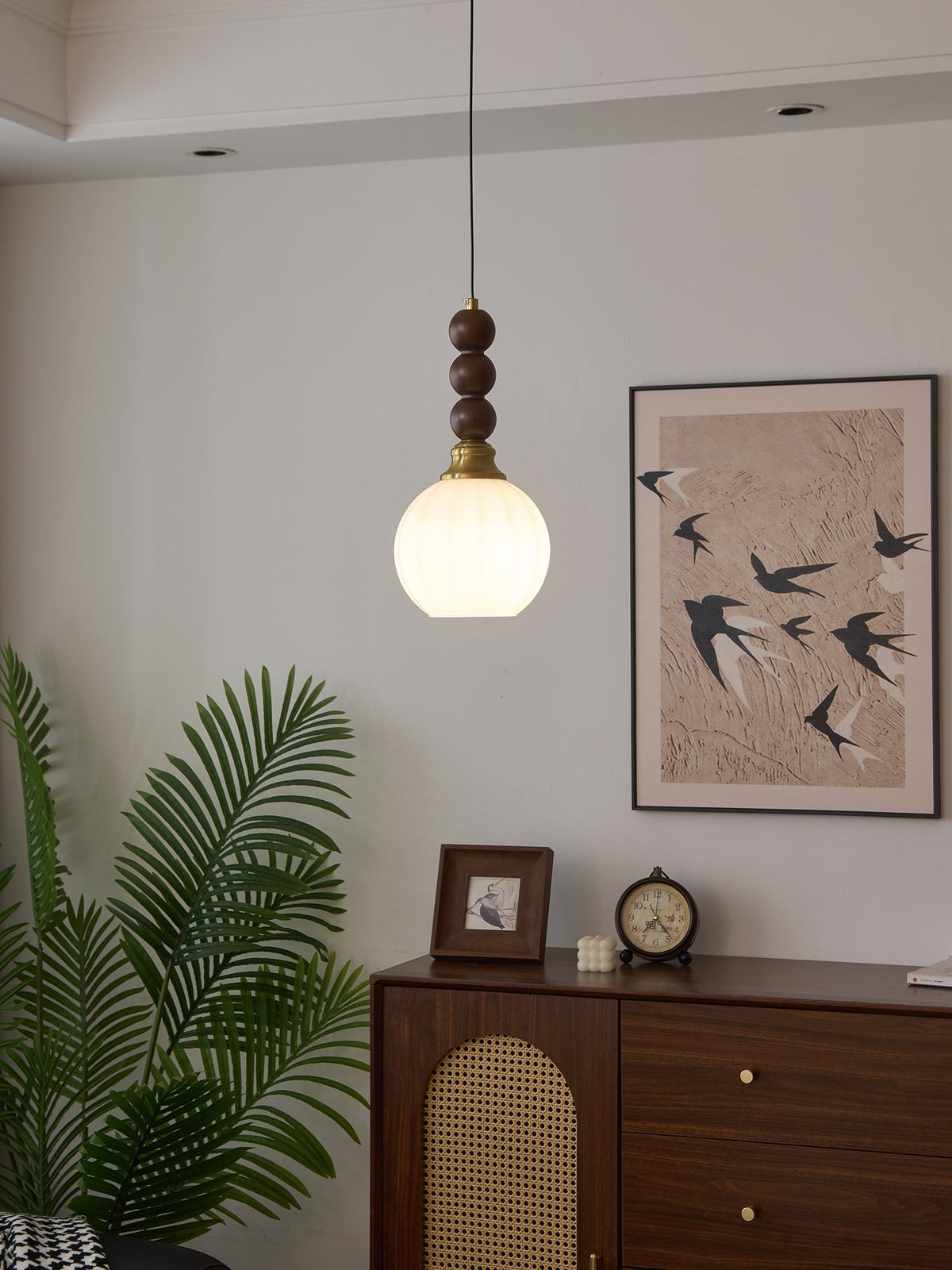 Vothaila lámpara colgante con elegancia tradicional y estilo vintage de vidrio, madera