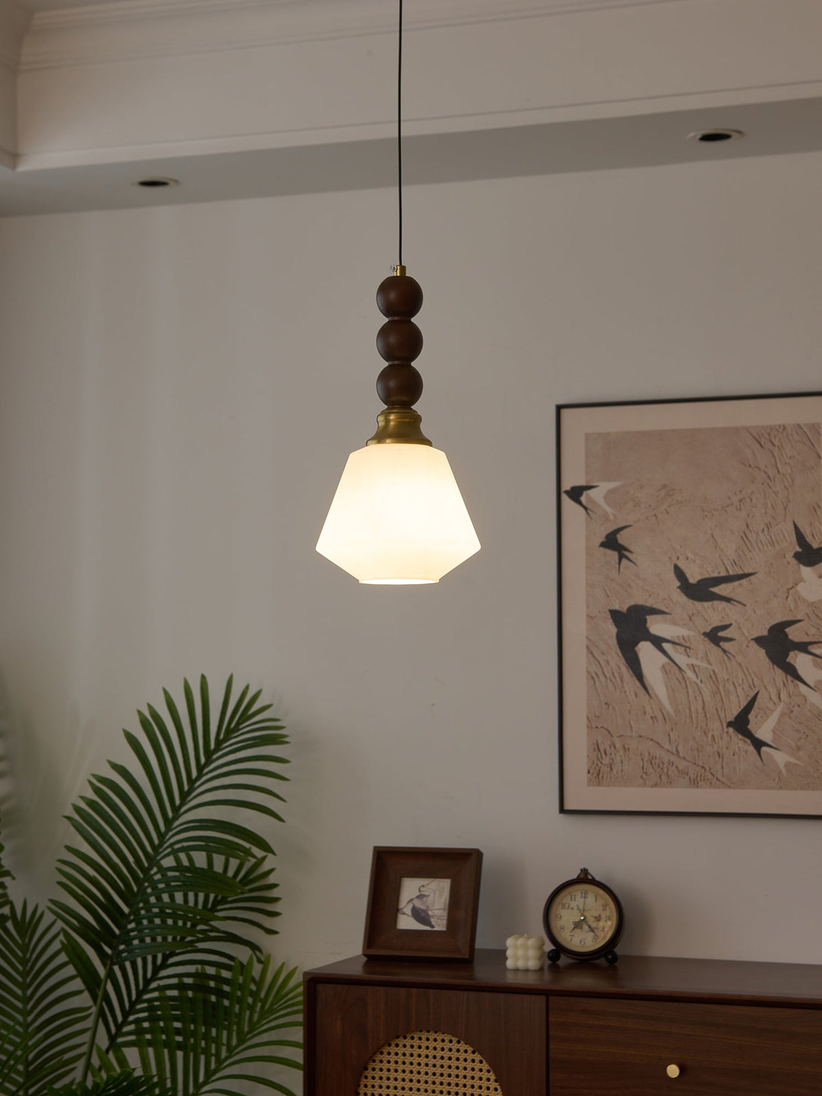 Vothaila lámpara colgante con elegancia tradicional y estilo vintage de vidrio, madera