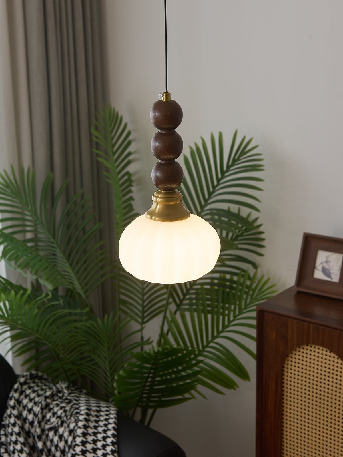 Vothaila lámpara colgante con elegancia tradicional y estilo vintage de vidrio, madera