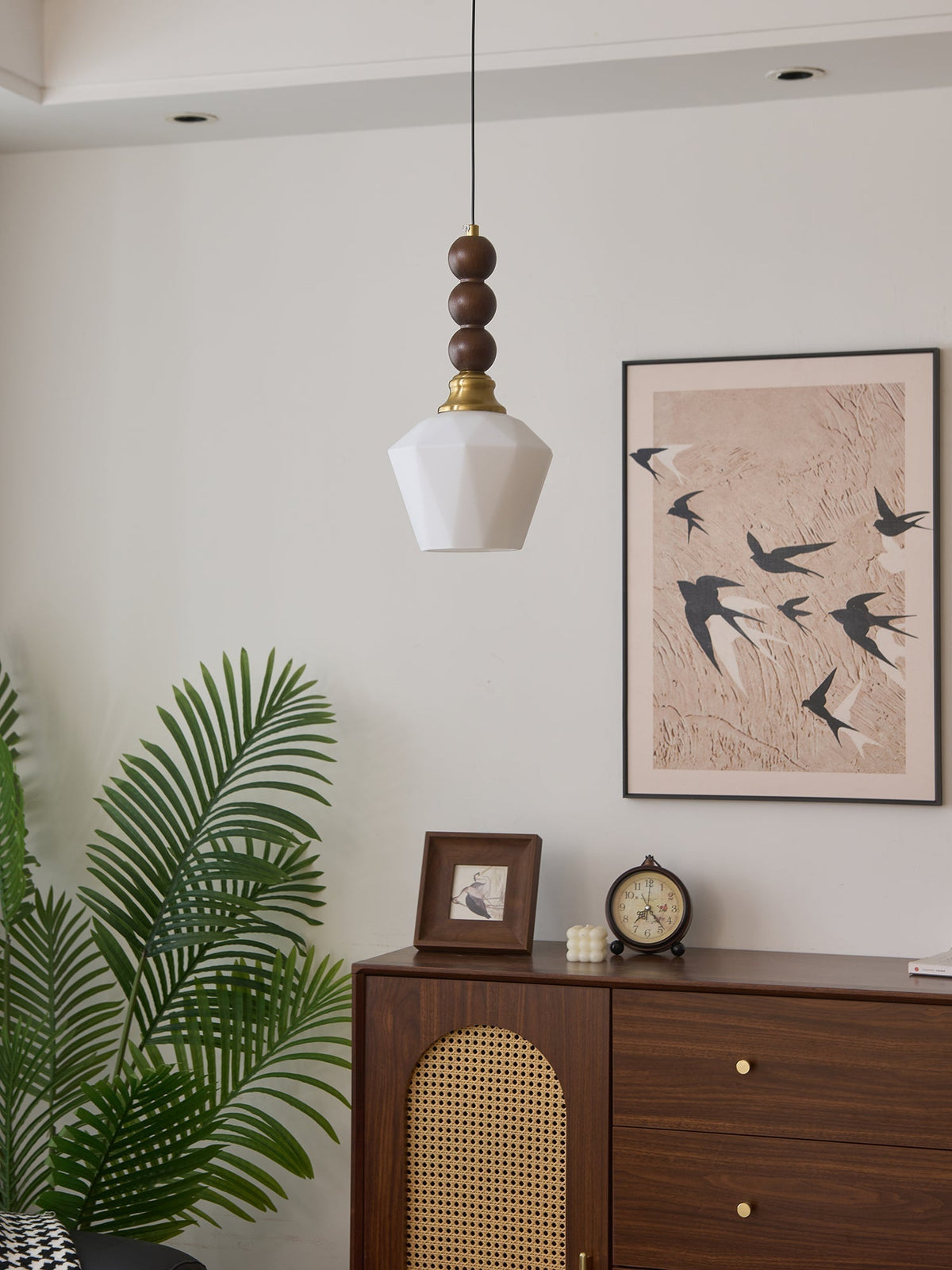 Vothaila lámpara colgante con elegancia tradicional y estilo vintage de vidrio, madera
