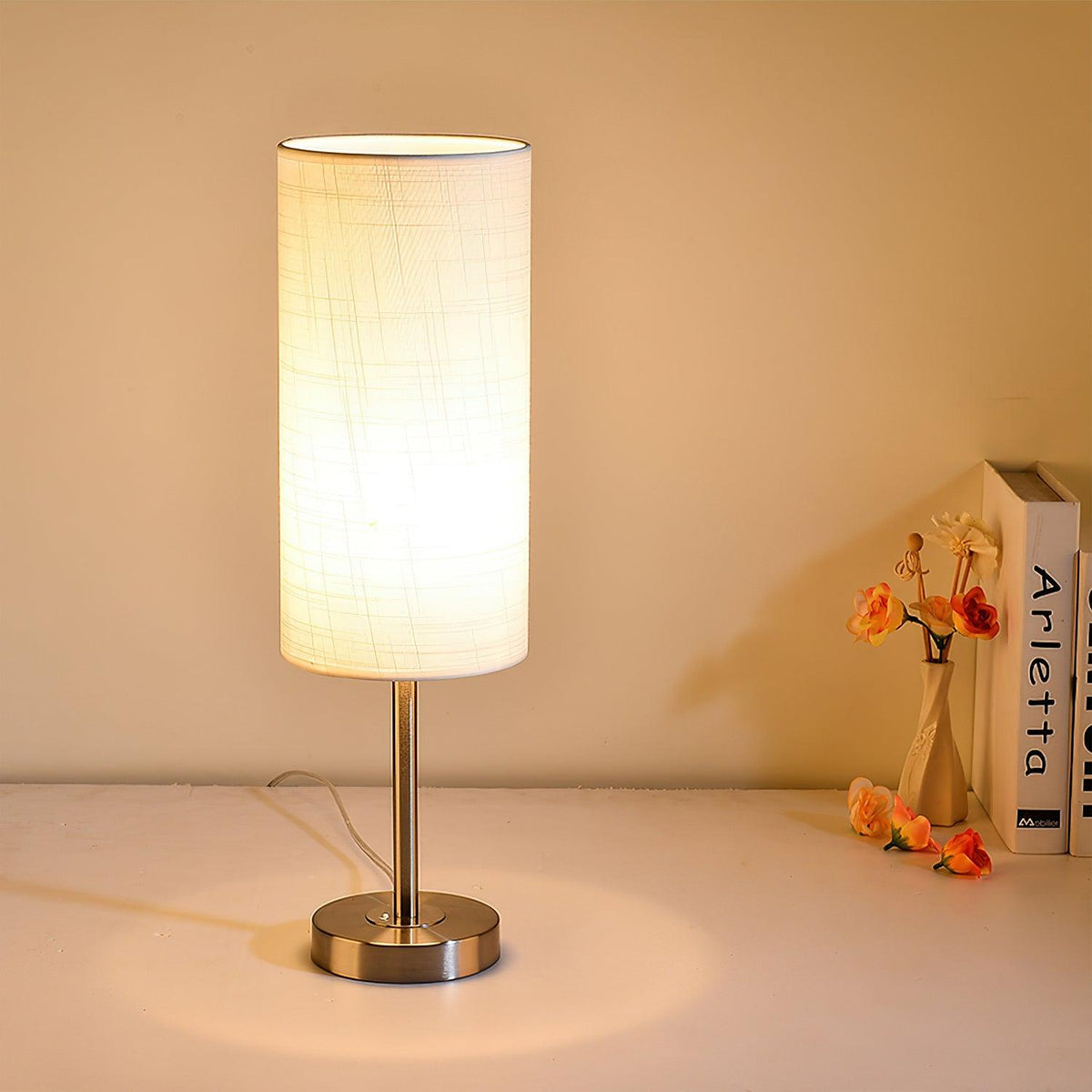 Brirel lámpara de mesa de tela minimalista