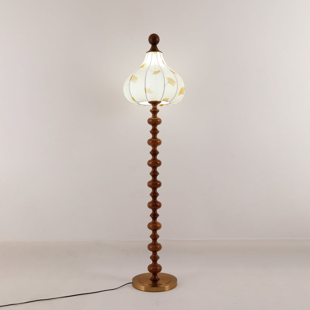 Gagell lámpara de pie elegante de madera y tejido