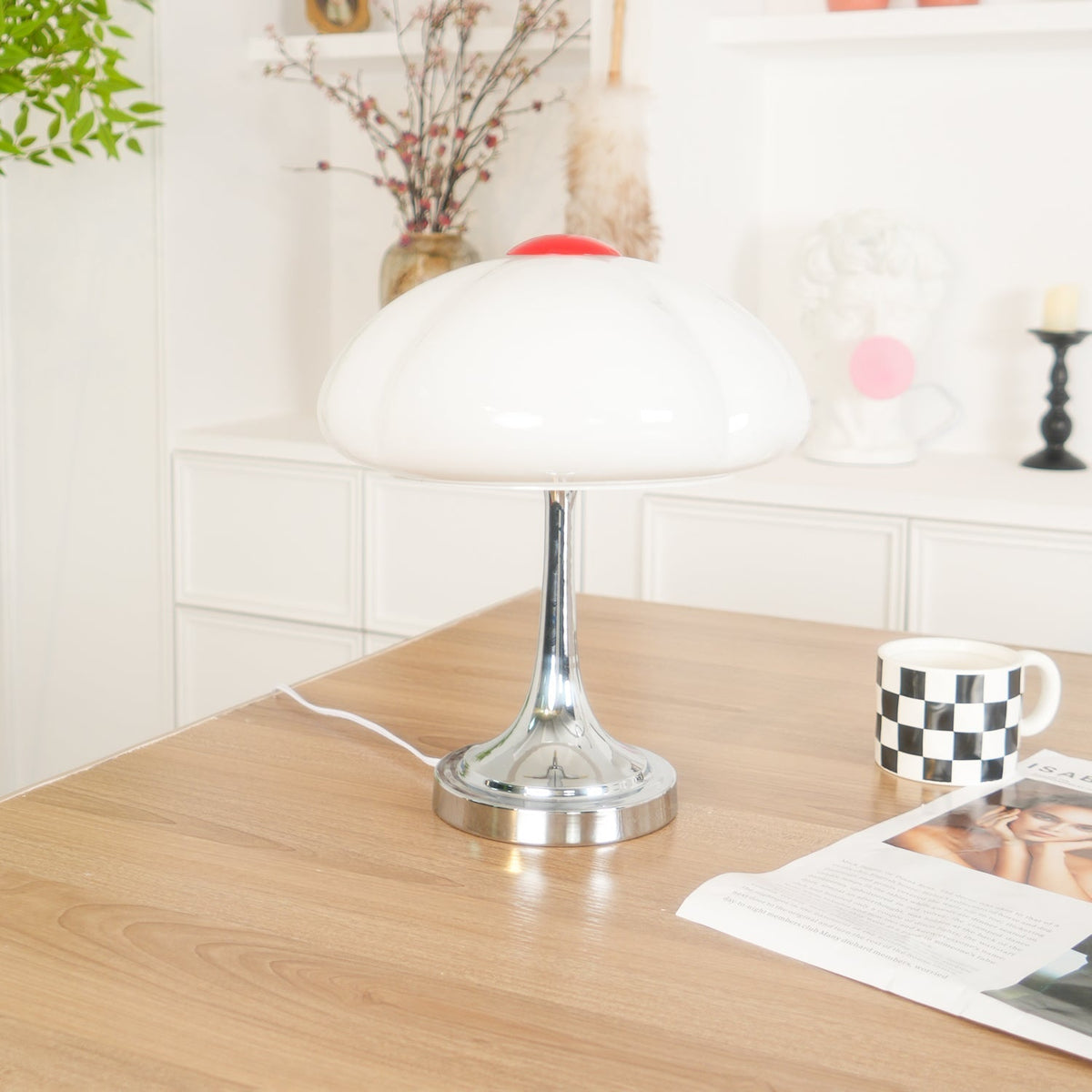 Bin lámpara de mesa moderna