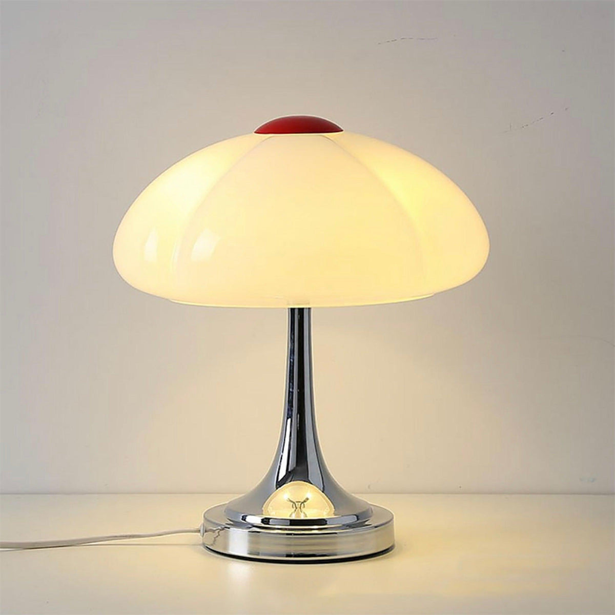 Bin lámpara de mesa moderna