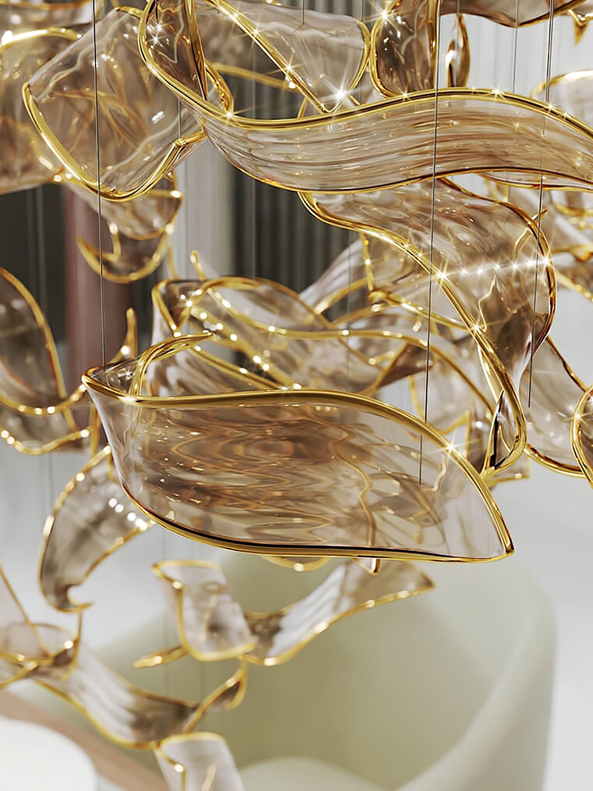 Velelora lámpara de araña Cascading Leaf Luxe