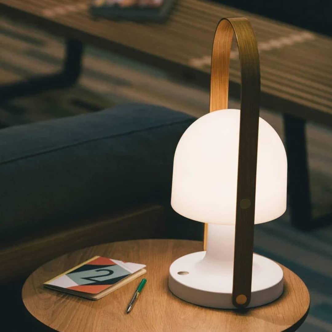 Nerys lámpara de mesa escandinava