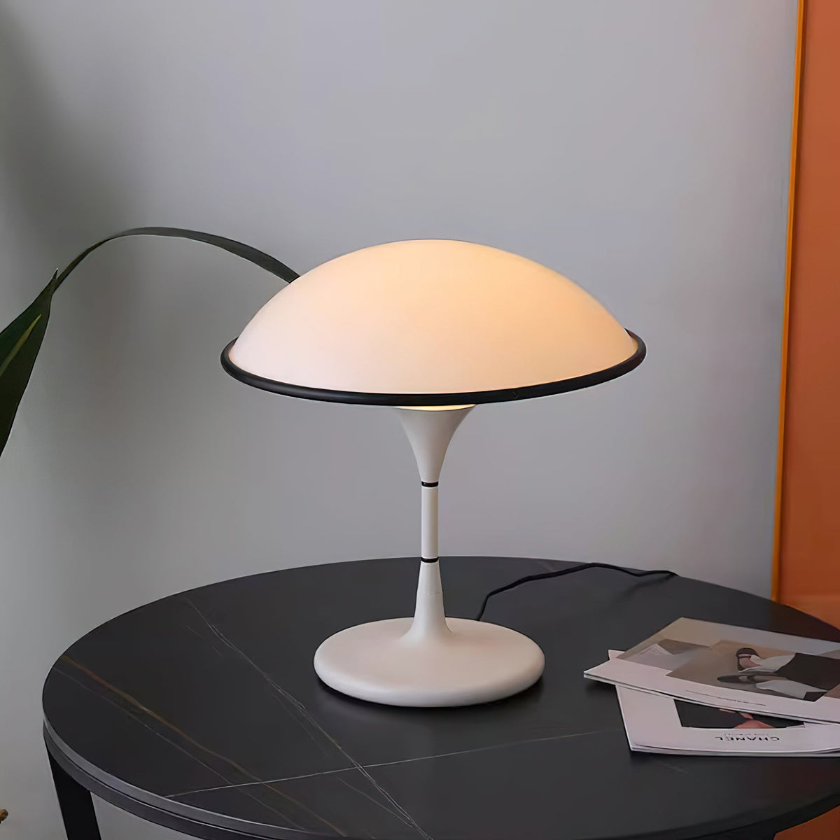 Revenor lámpara de mesa de acrílico futurista