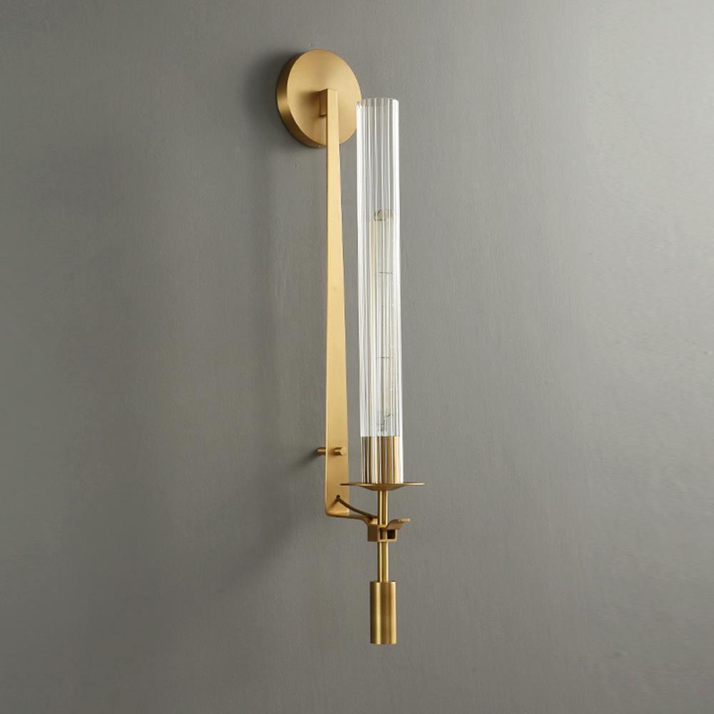 Veloora aplique de pared minimalista en latón con vidrio esmerilado