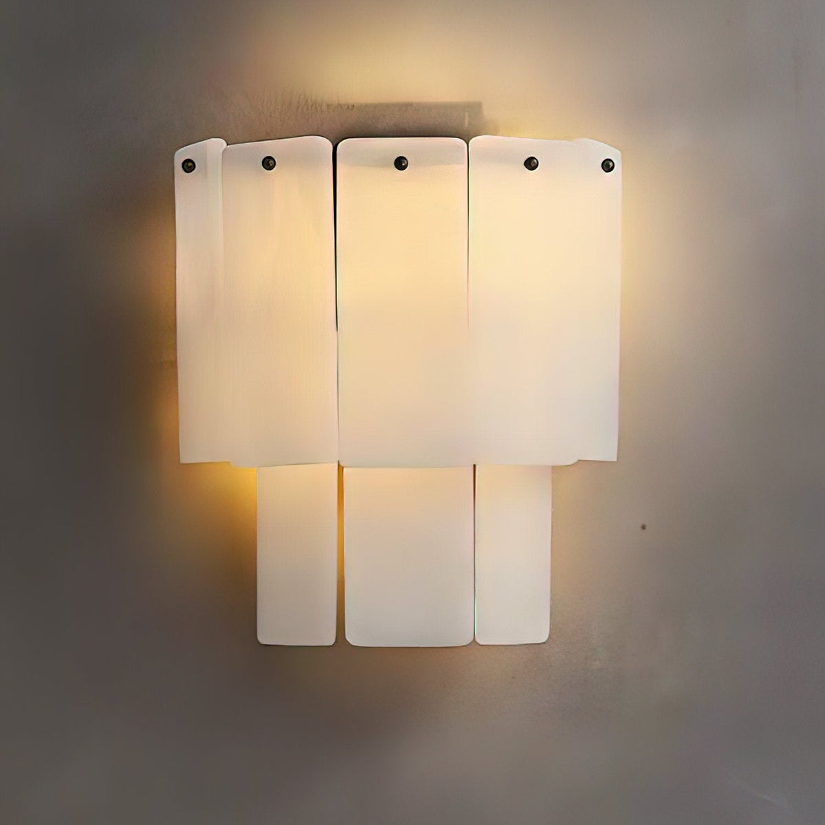 Corvane aplique de pared con placas de alabastro fracturado