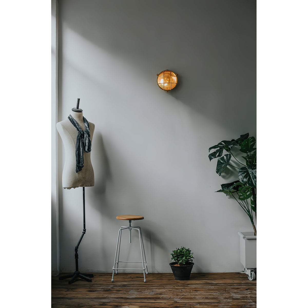 Lioriette aplique de pared