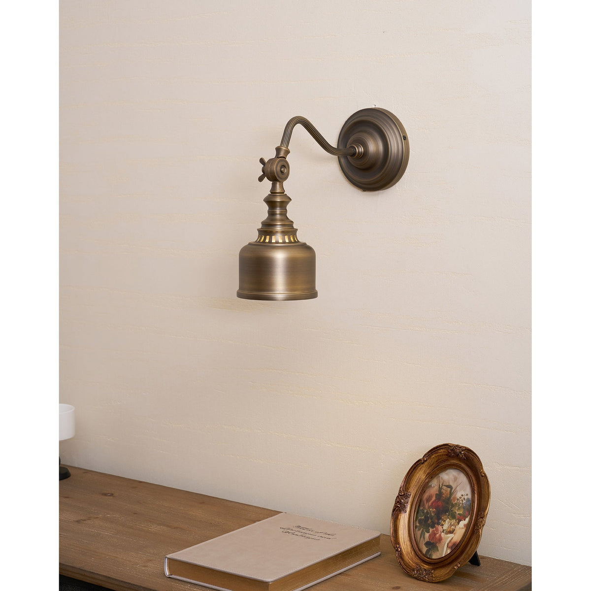 Orelelenne aplique de pared Gooseneck