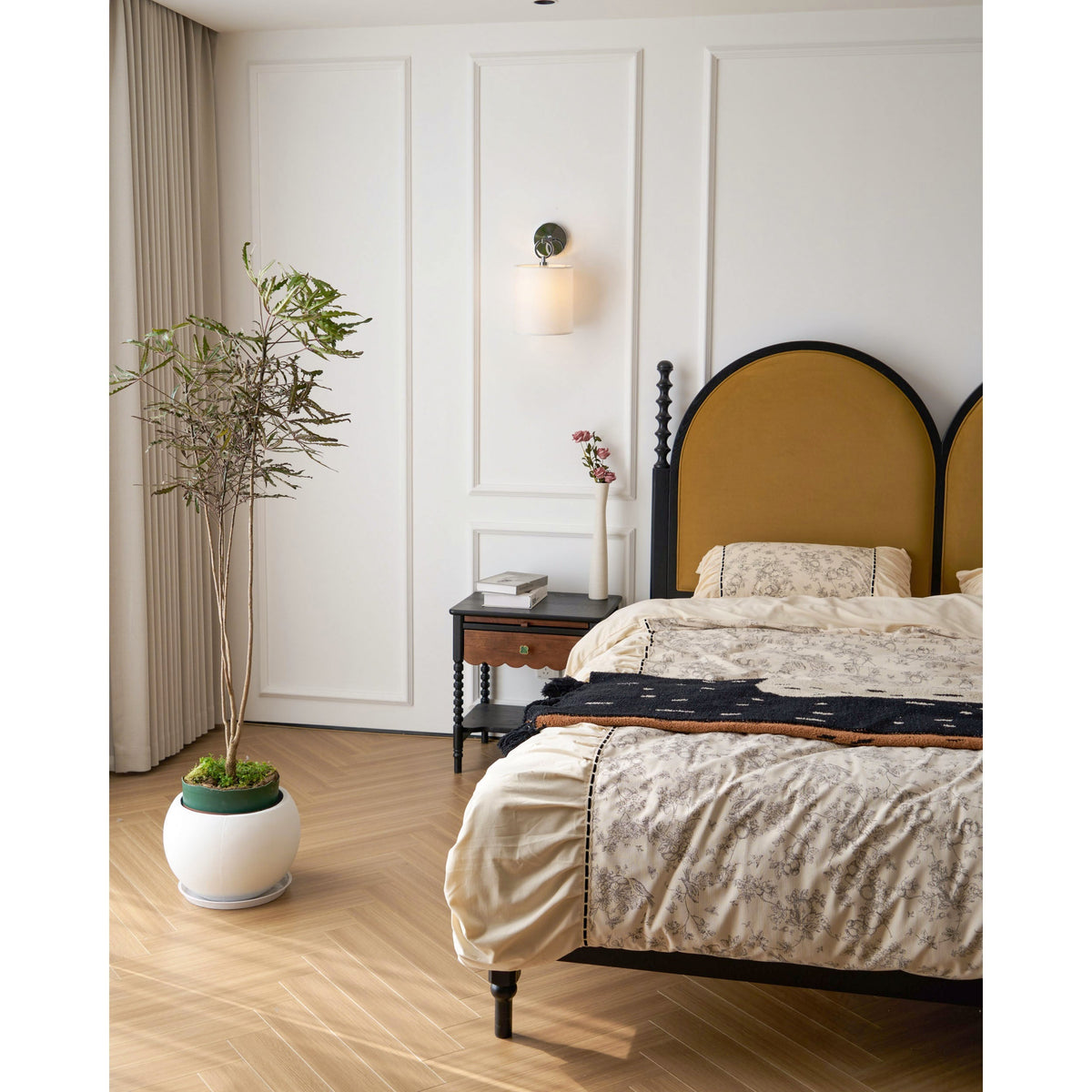 Calenina aplique de pared