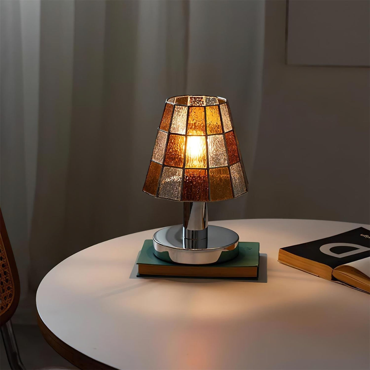 Liorivira lámpara de mesa