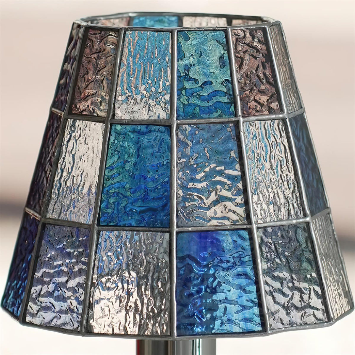 Liorivira lámpara de mesa