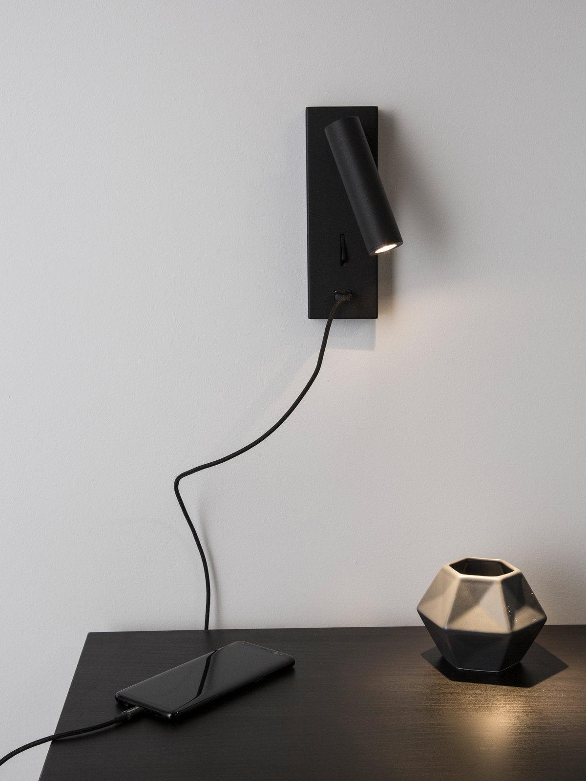Sothis aplique de pared moderno minimalista negro para mesilla con USB