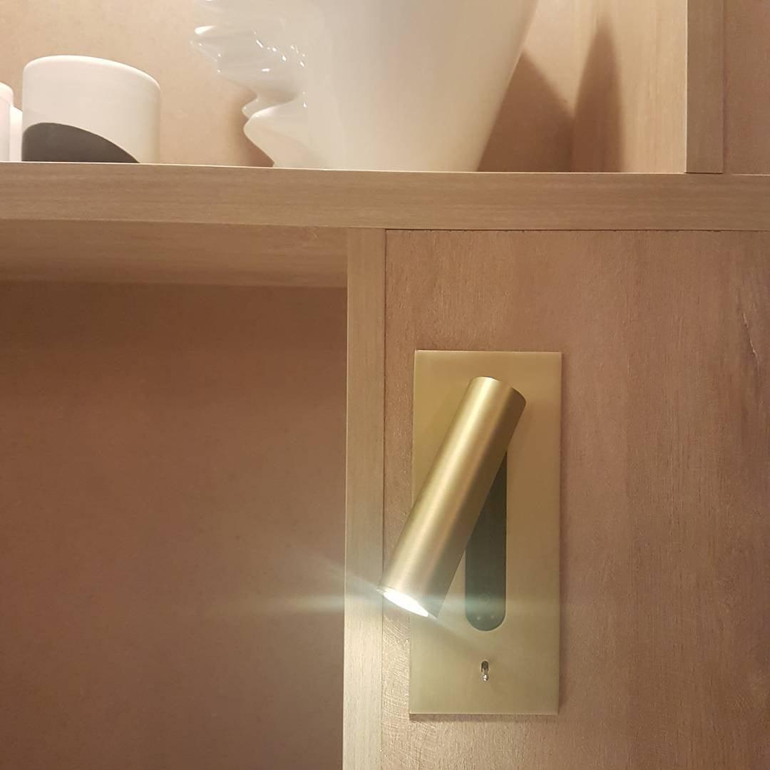 Virixel aplique de pared industrial