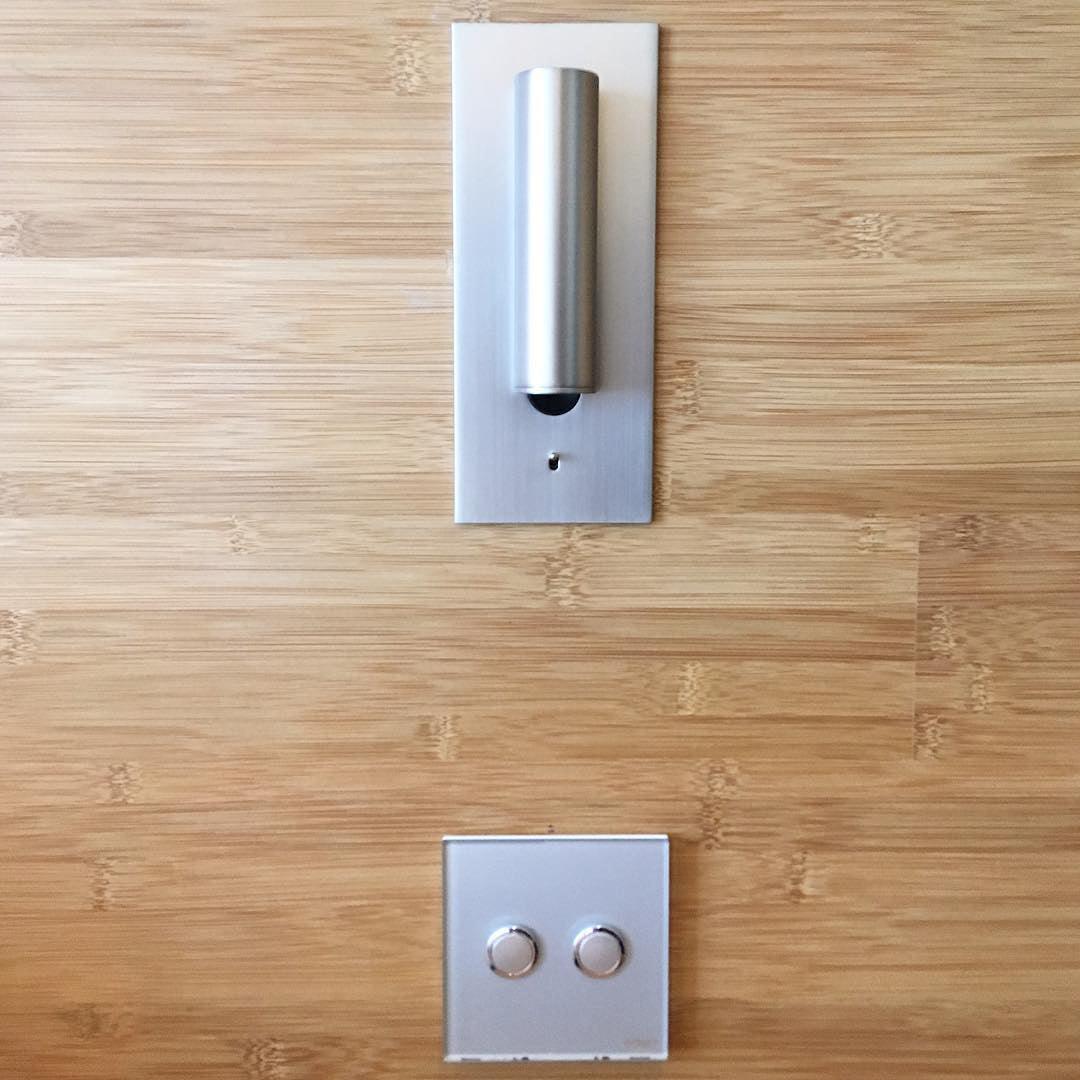 Virixel aplique de pared industrial