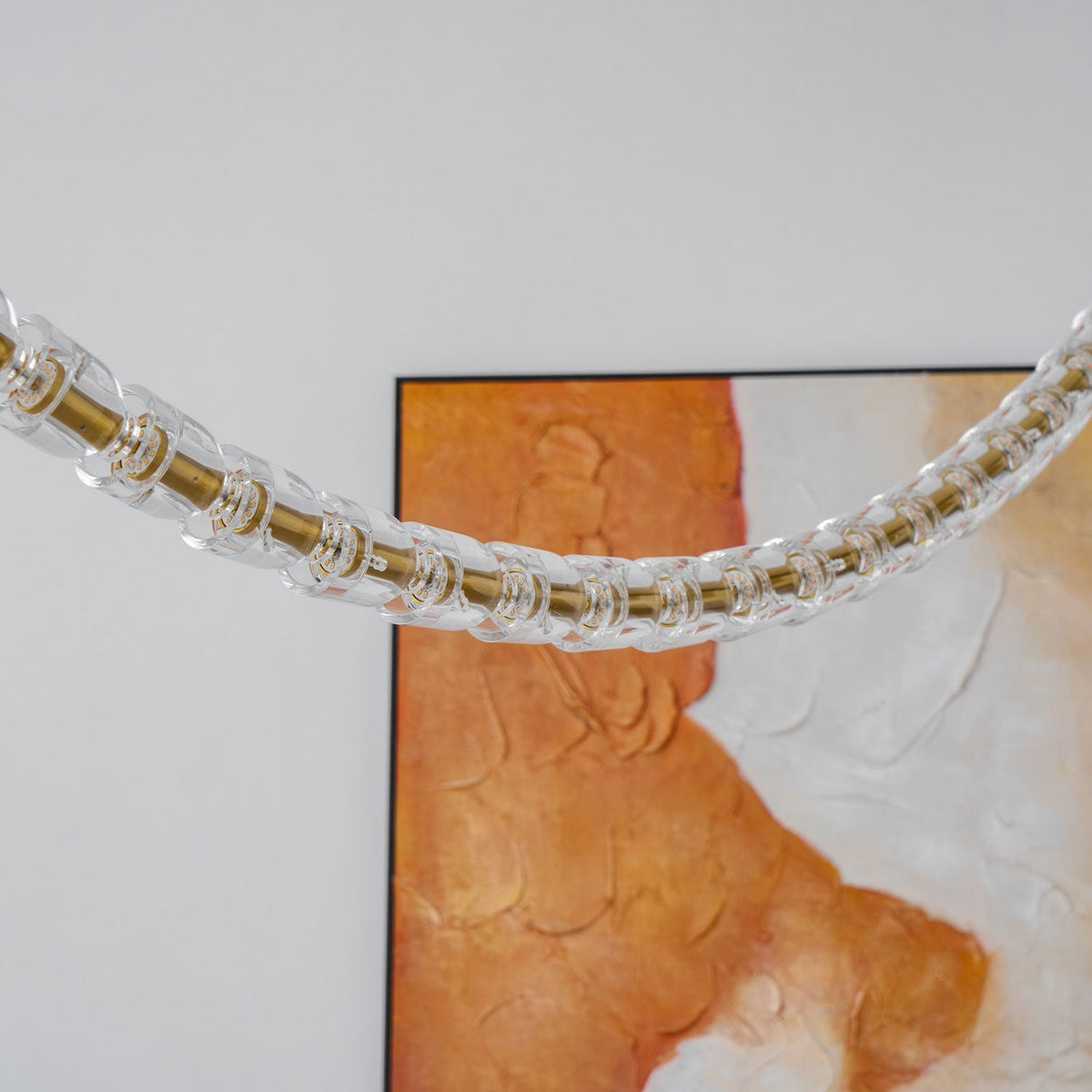 Elyisaine lámpara de araña cristal dorado LED 3-Line