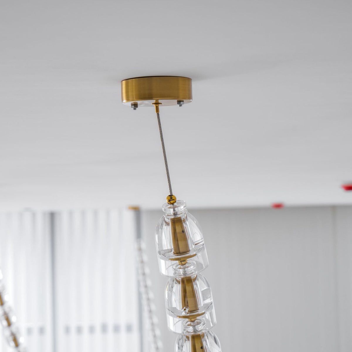 Elyisaine lámpara de araña cristal dorado LED 3-Line