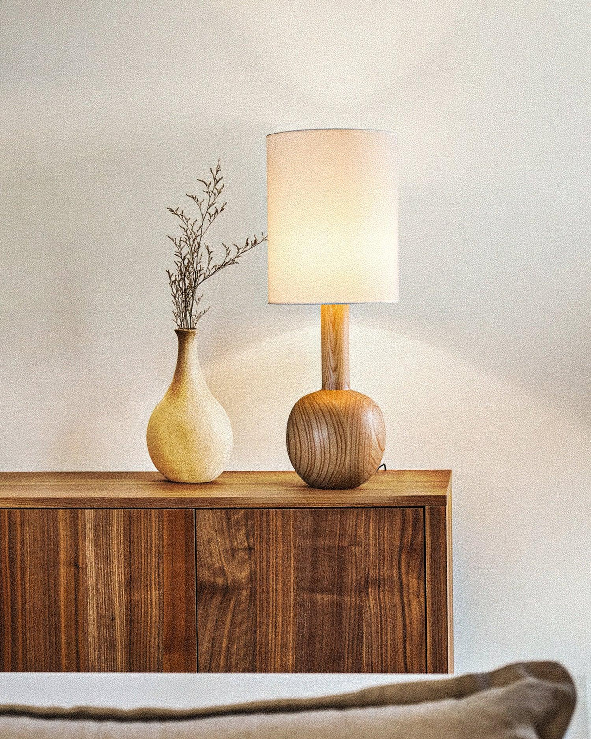 Ravmis lámpara de mesa rústica de madera
