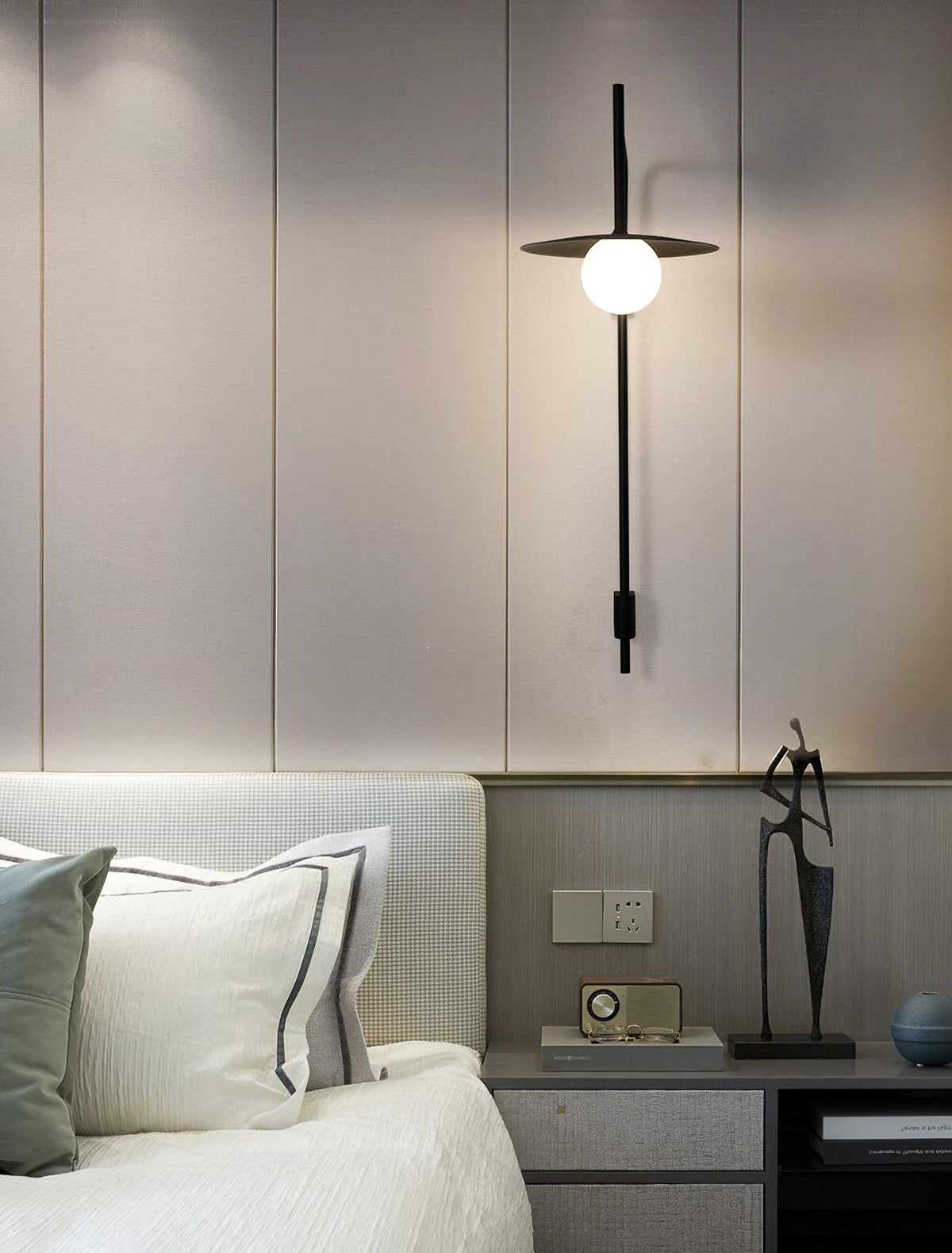 Paxon aplique de pared Swing Arm con vidrio enchufable