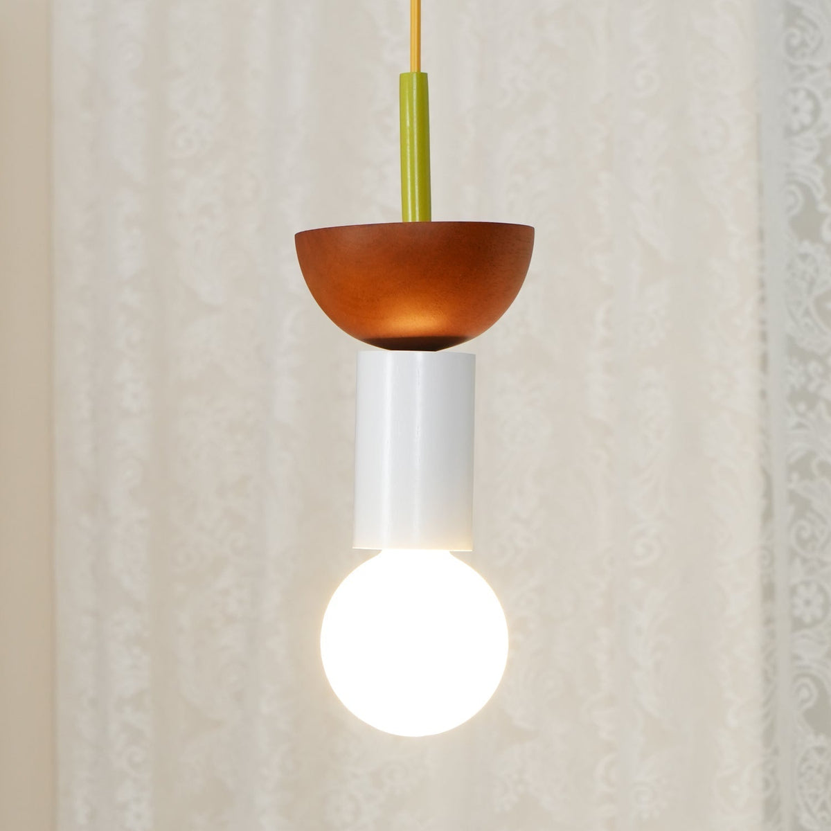 Gram lámpara colgante moderna de madera