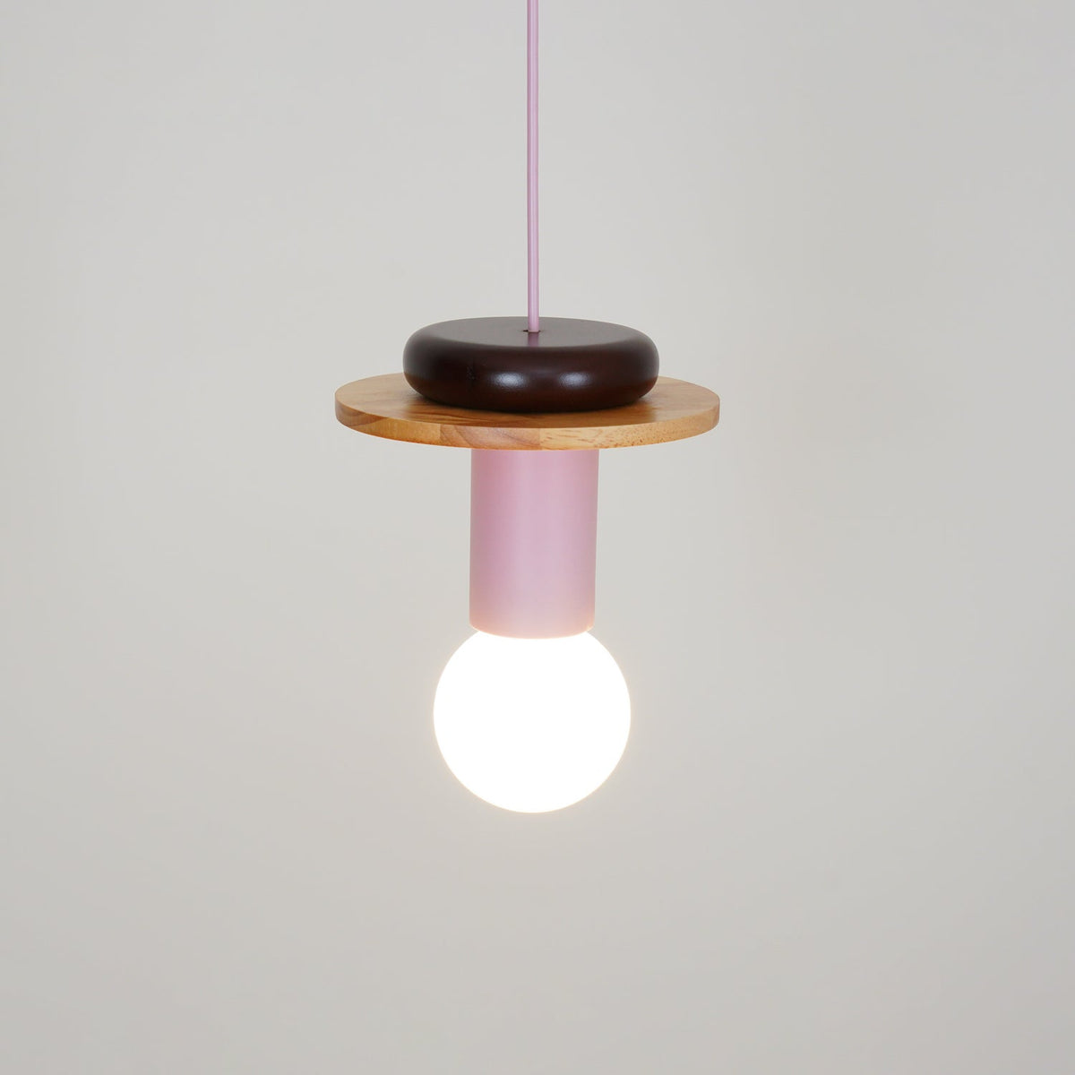 Gram lámpara colgante moderna de madera