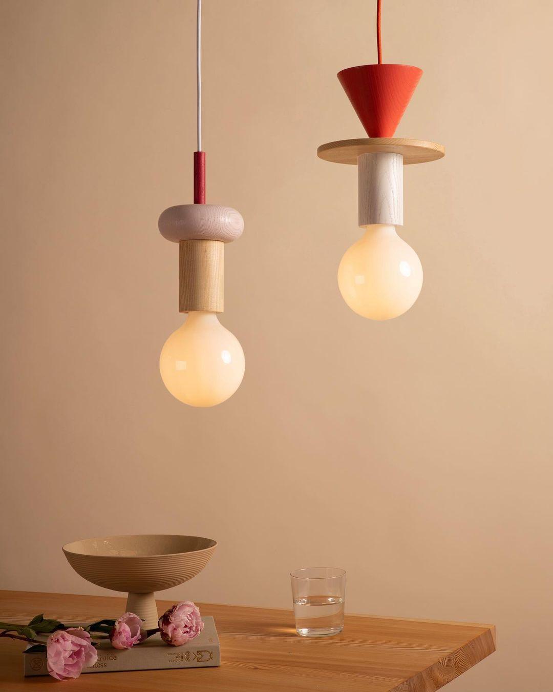 Gram lámpara colgante moderna de madera