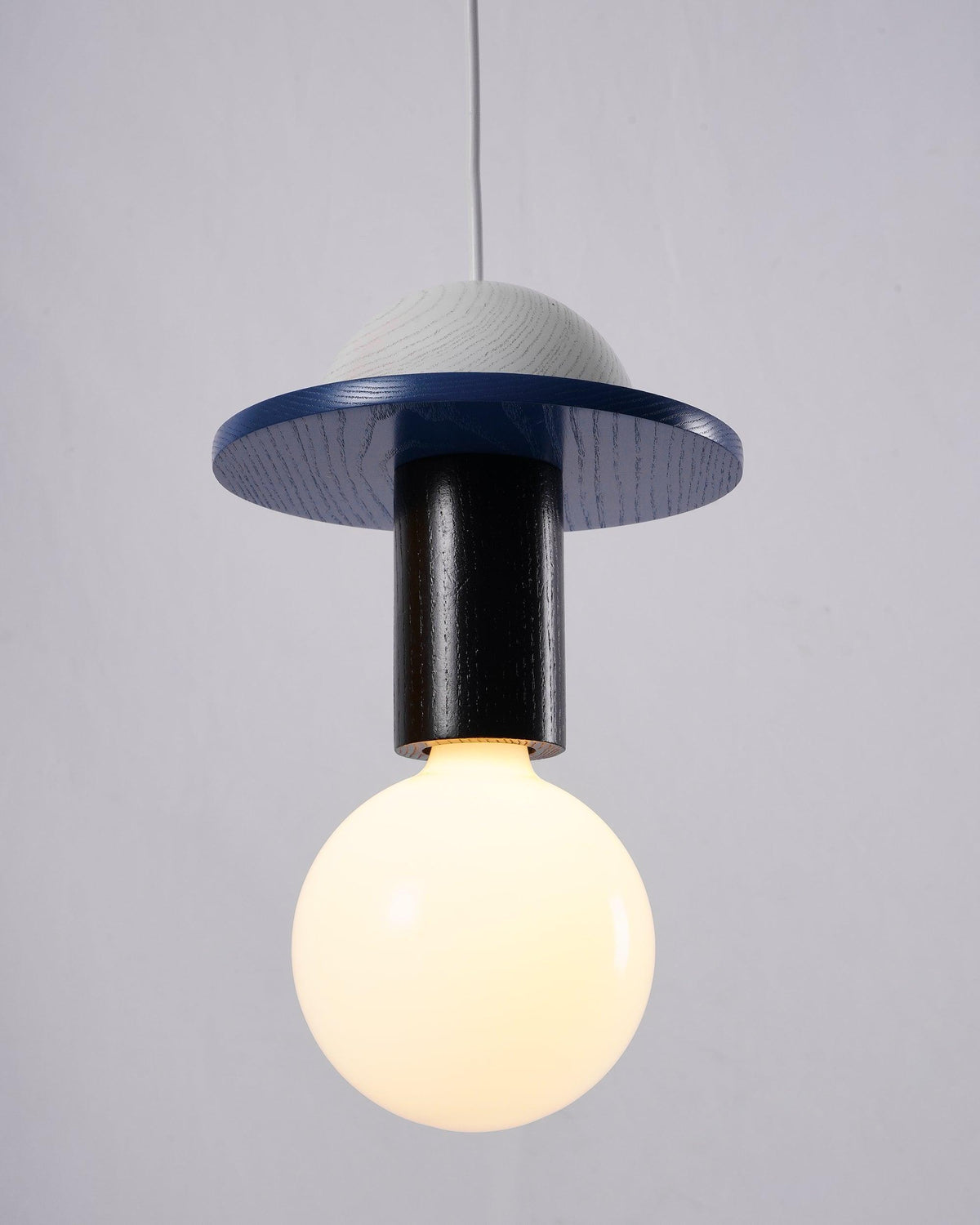 Gram lámpara colgante moderna de madera