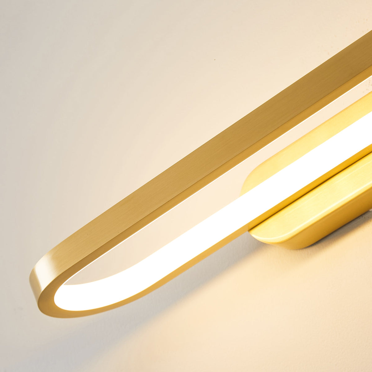 Auryn aplique de pared