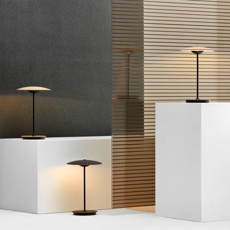 Elaarelia lámpara de mesa minimalista delgada