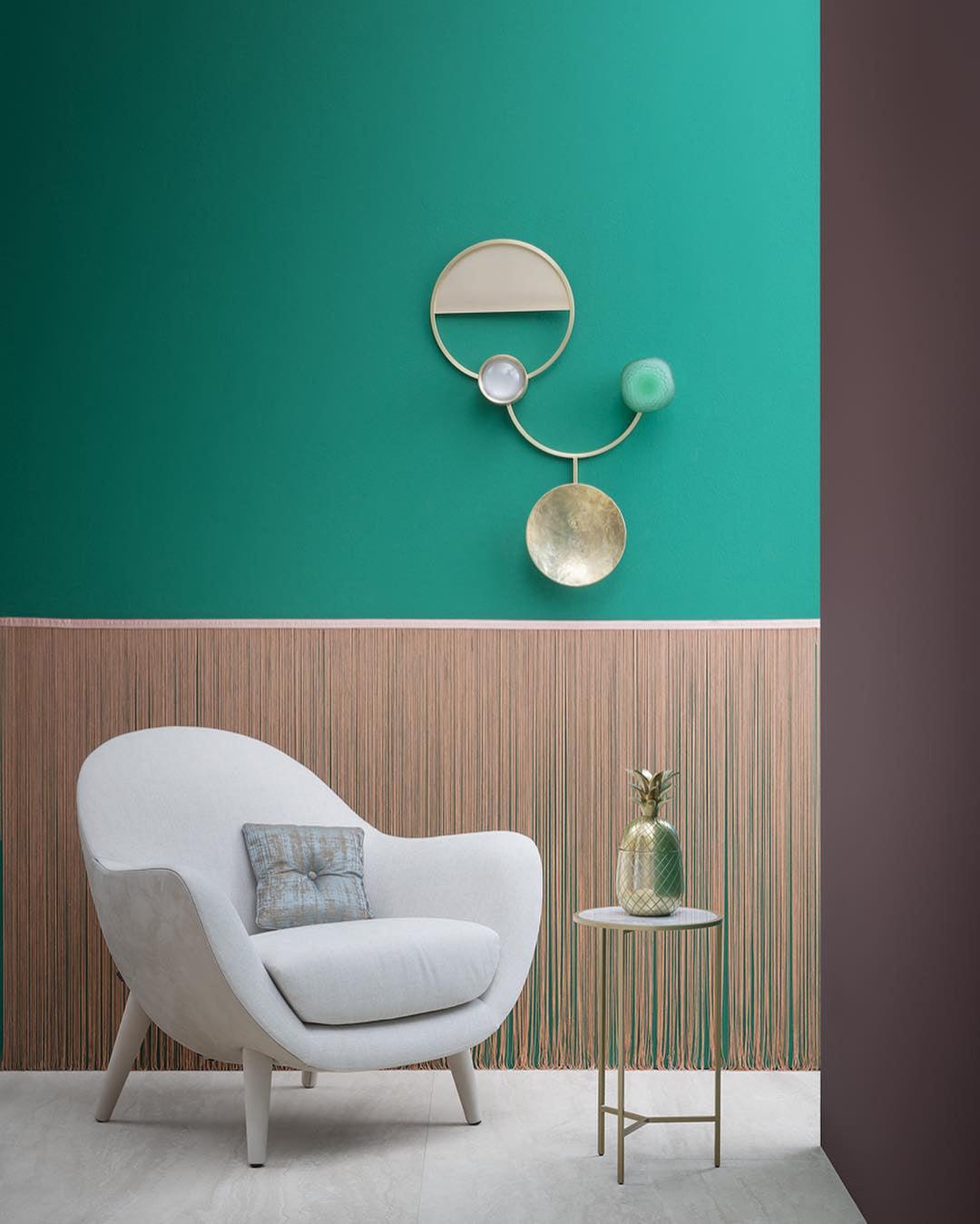 Elynis aplique de pared moderno en latón y vidrio