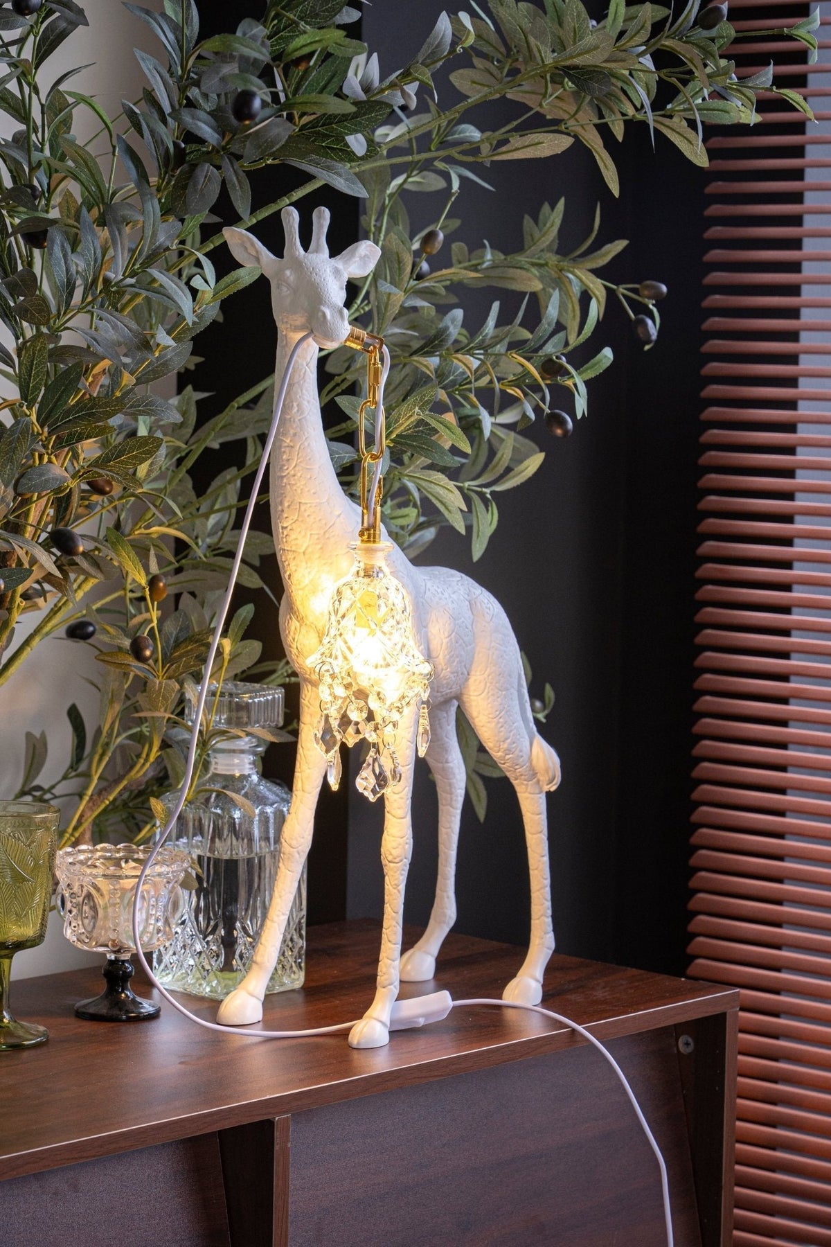 Fexl lámpara de pie de escultura Girafe Royale lujosa