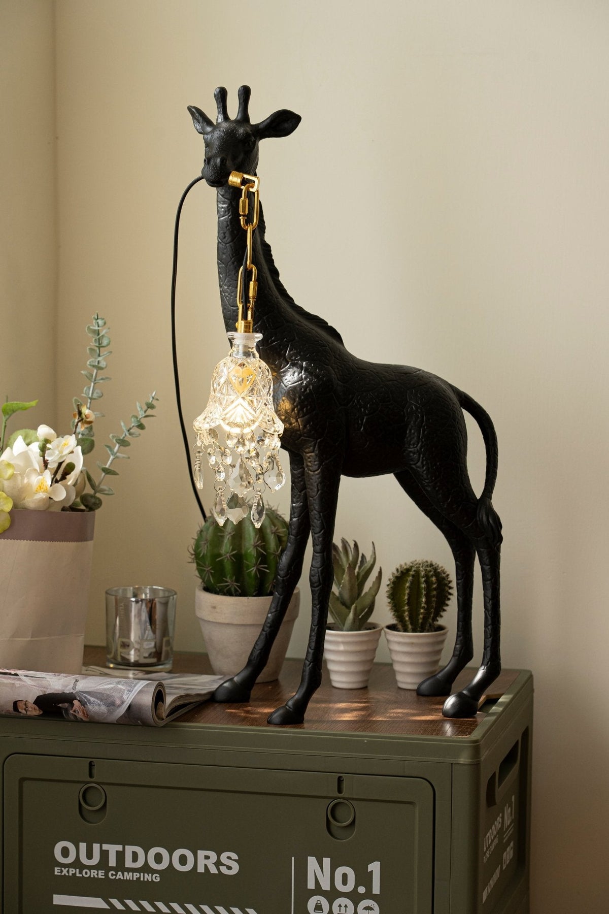 Fexl lámpara de pie de escultura Girafe Royale lujosa