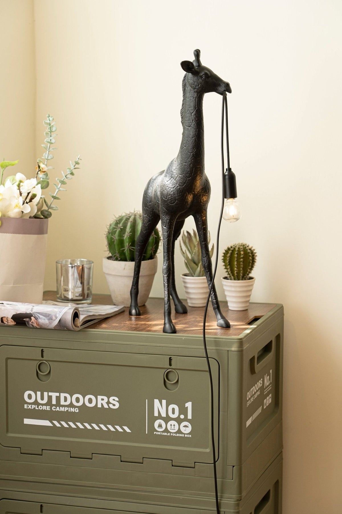Fexl lámpara de pie de escultura Girafe Royale lujosa