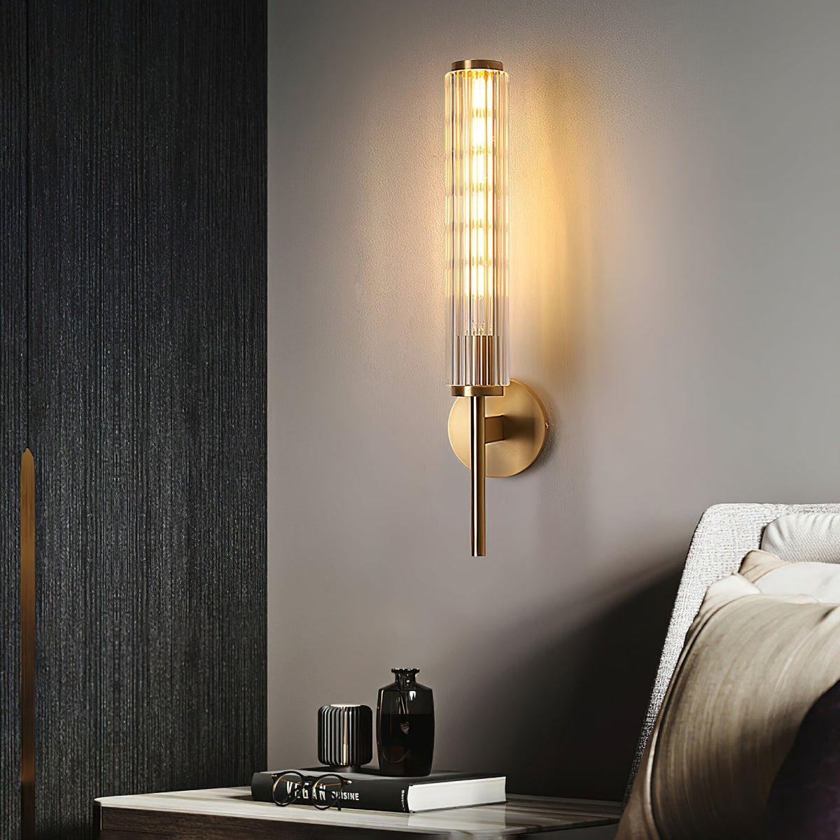 Faylen aplique de pared Premium lineal en latón con vidrio