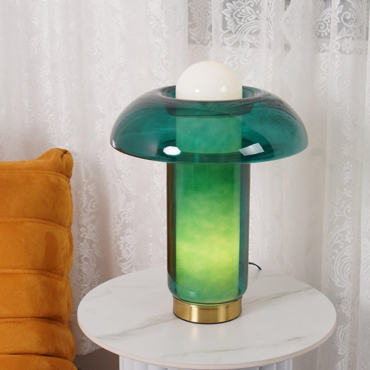 Navlen lámpara de mesa de vidrio verde