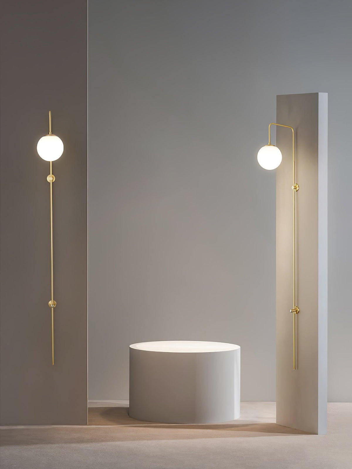 Nyvaris aplique de pared moderno minimalista de vidrio y latón con forma de globo