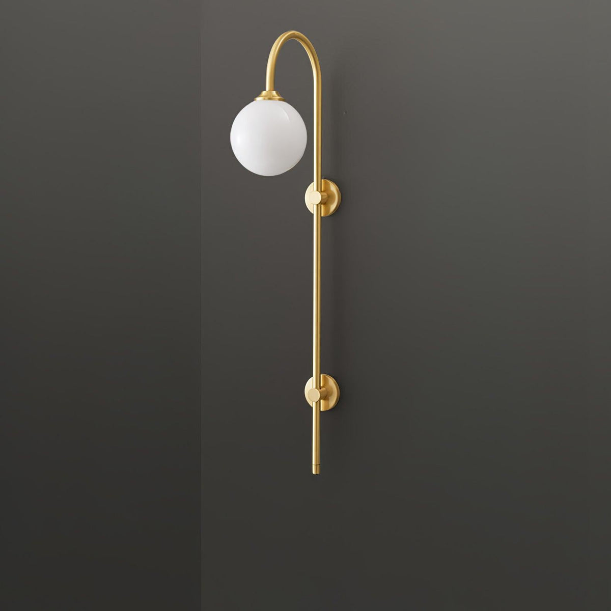 Nyvaris aplique de pared moderno minimalista de vidrio y latón con forma de globo