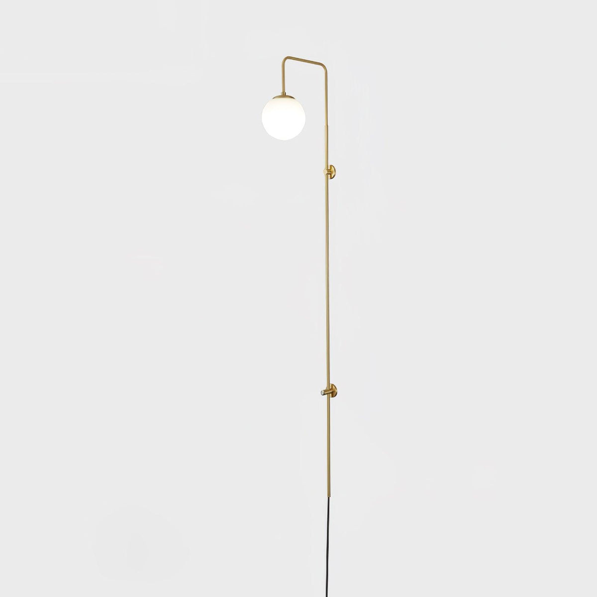 Evshaia aplique de pared Premium elegancia Globo con bombilla enchufable de latón y vidrio