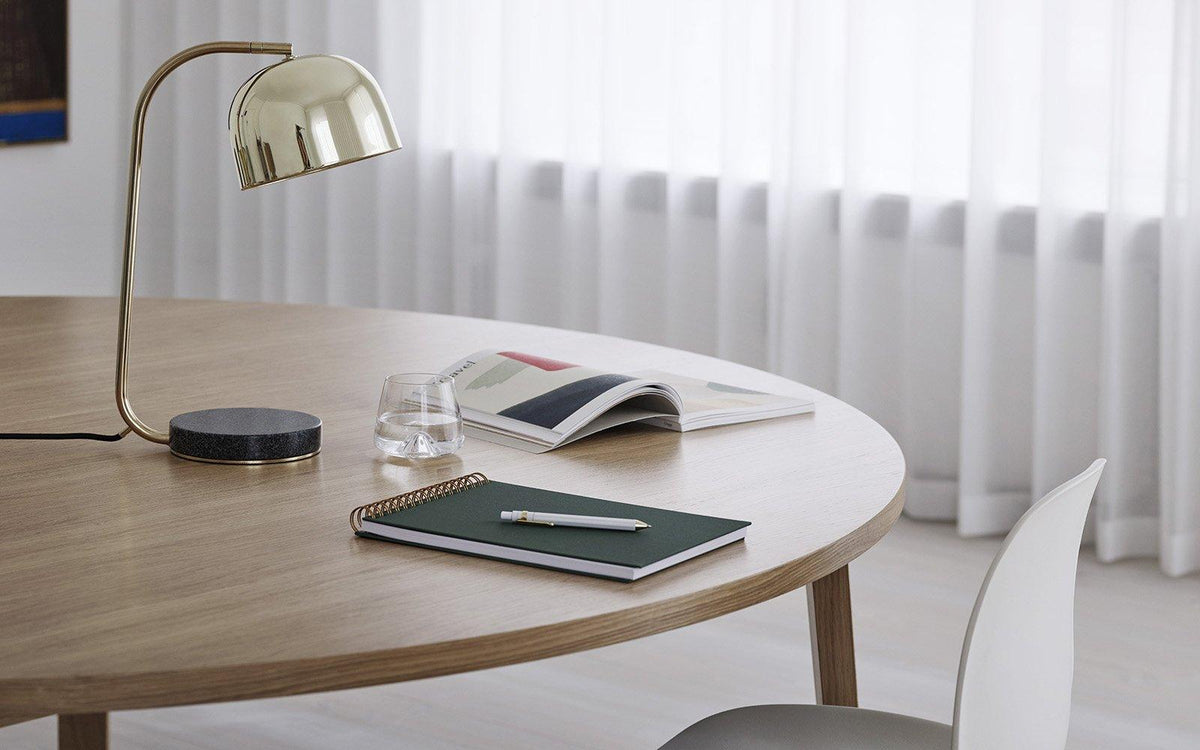 Noroora lámpara de mesa minimalista