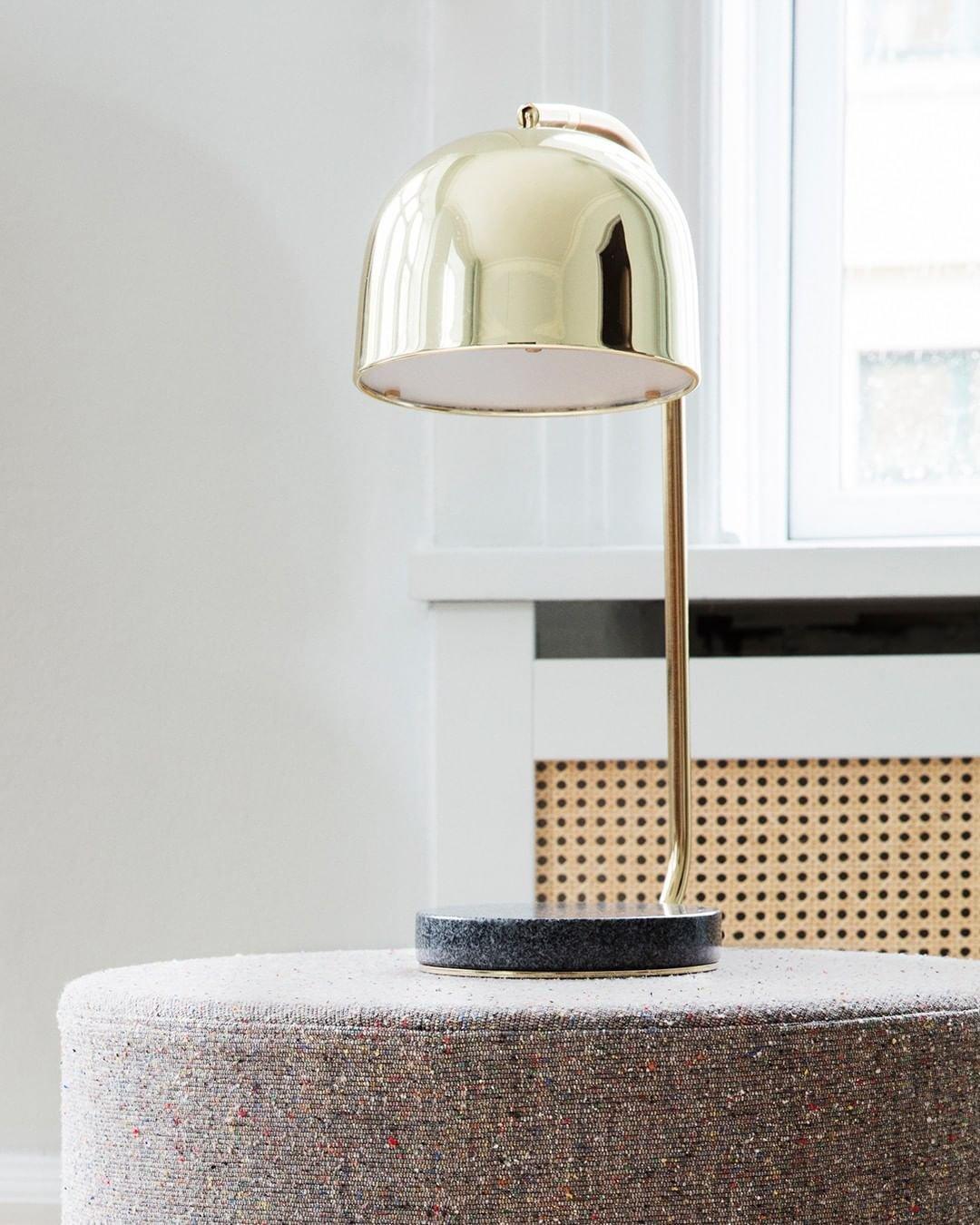 Noroora lámpara de mesa minimalista