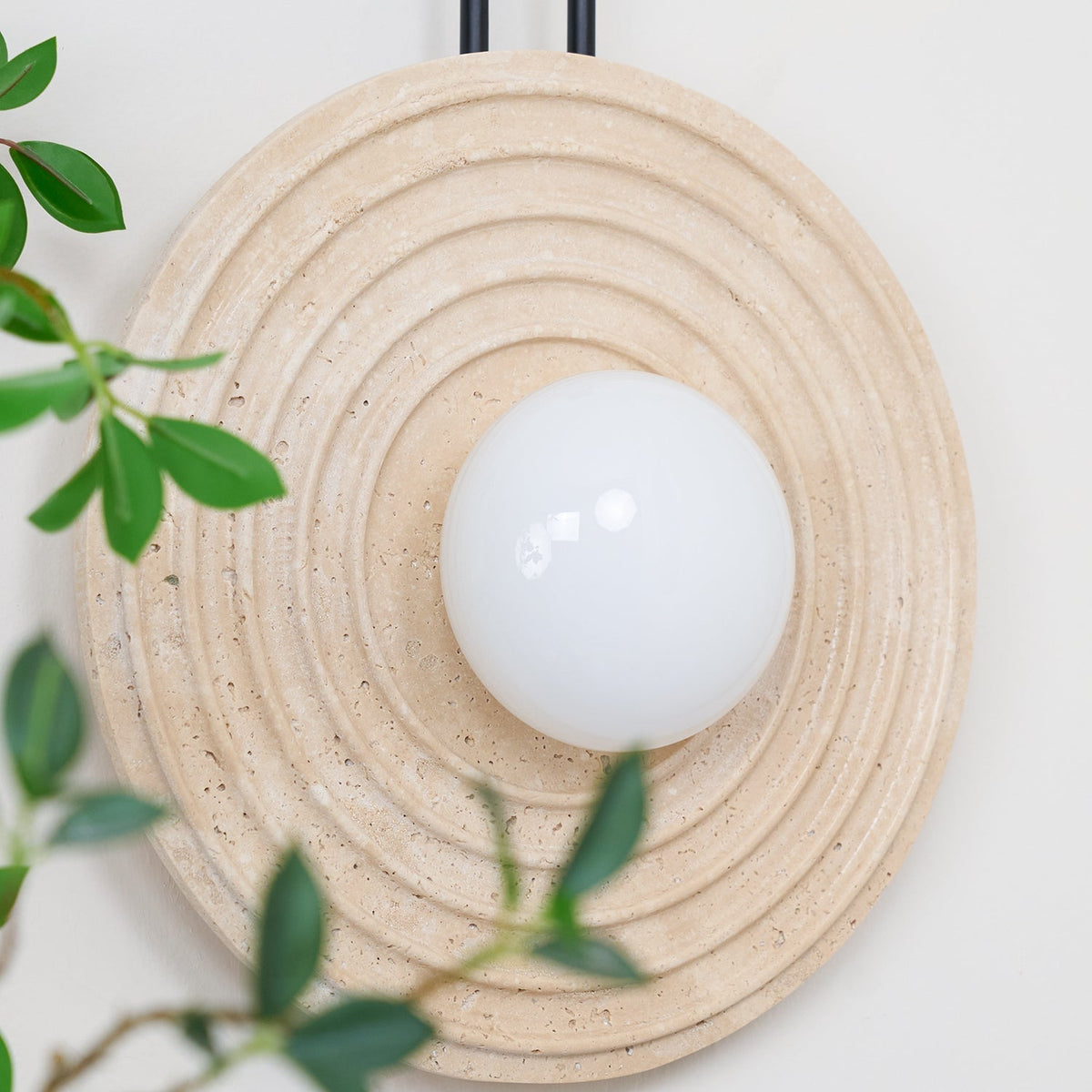 Isoror aplique de pared con anillo en espiral de travertino