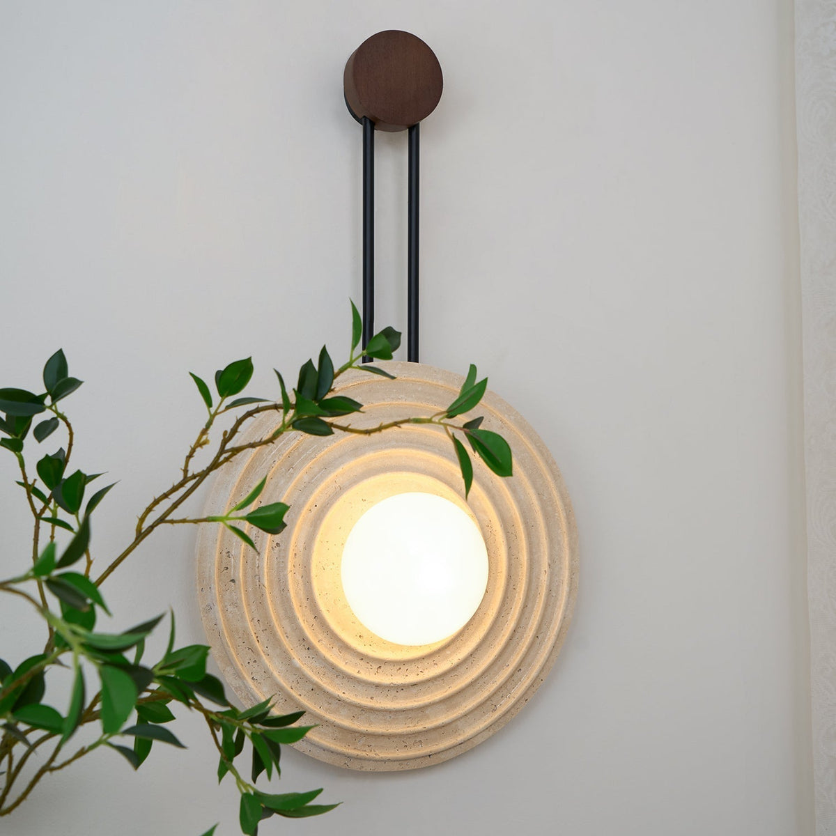 Isoror aplique de pared con anillo en espiral de travertino