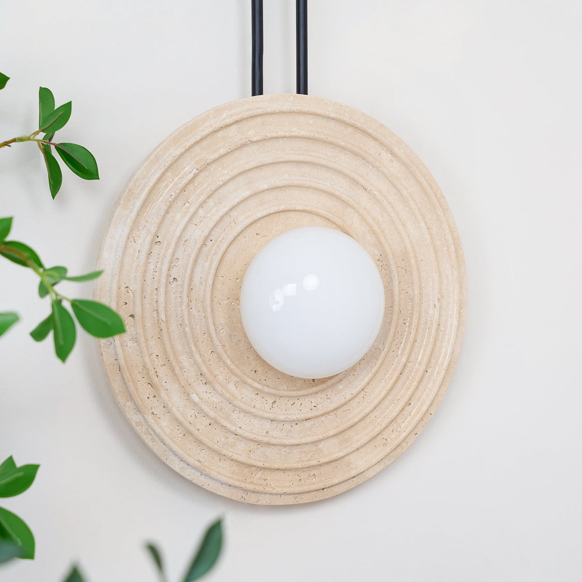 Isoror aplique de pared con anillo en espiral de travertino