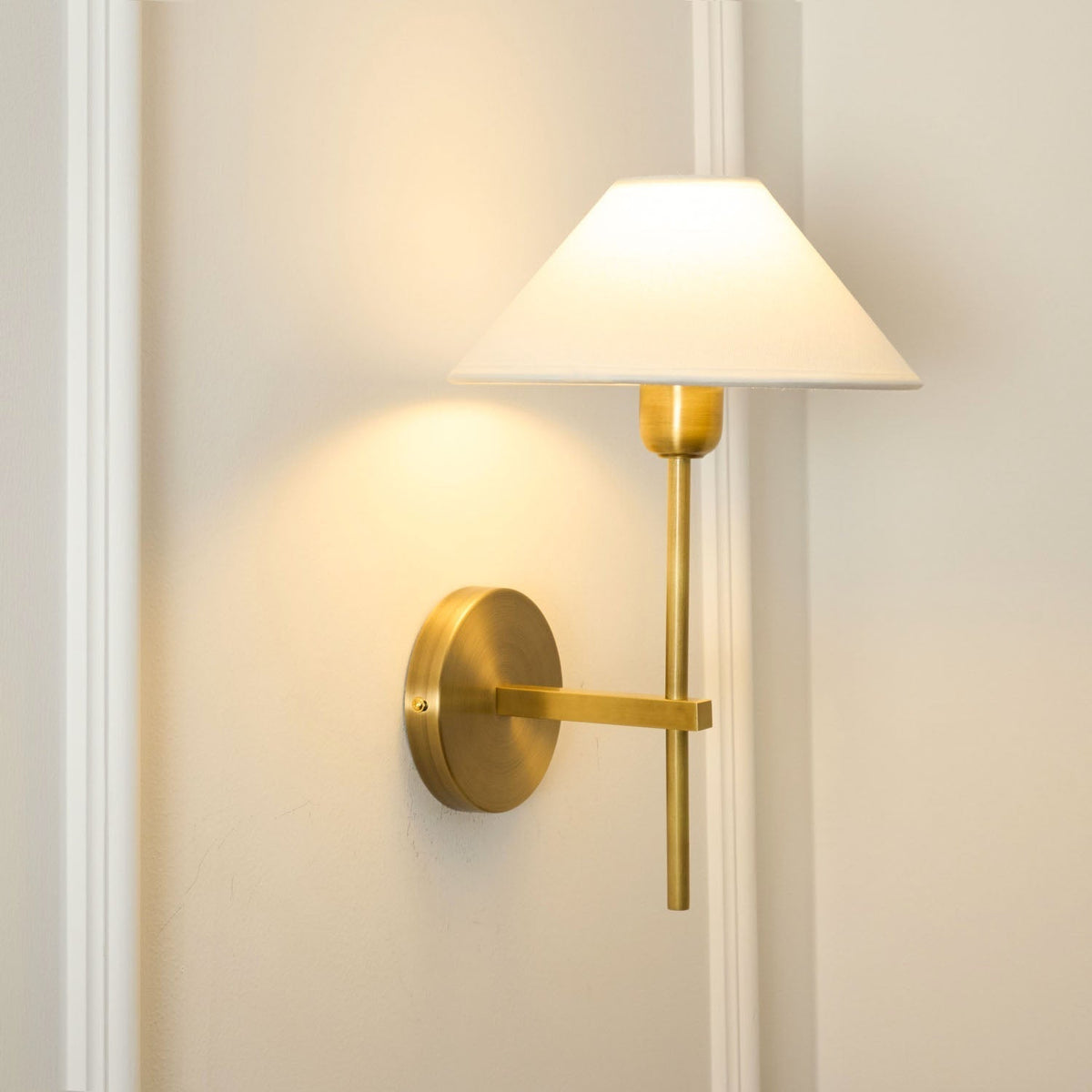 Orelisira aplique de pared