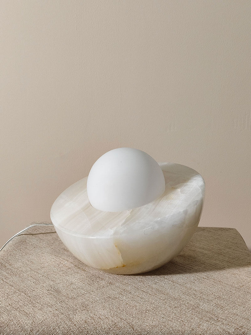 Fryle lámpara de mesa Jade Halo minimalista