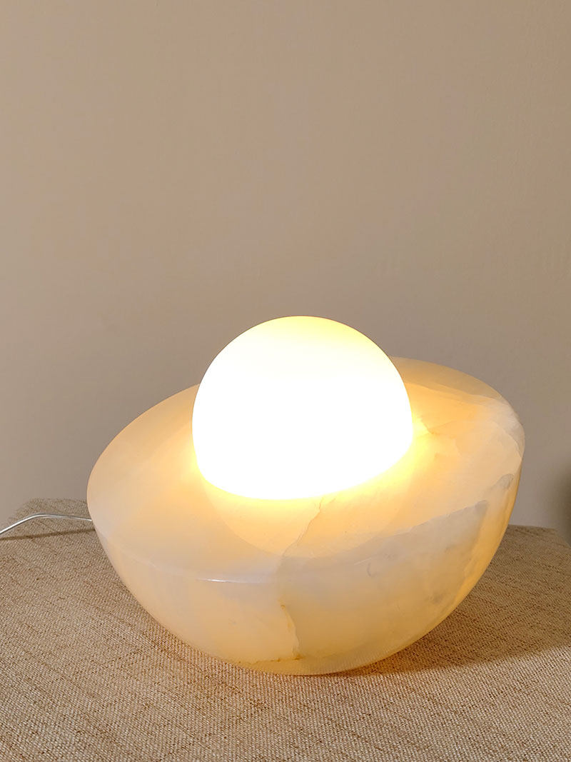 Fryle lámpara de mesa Jade Halo minimalista