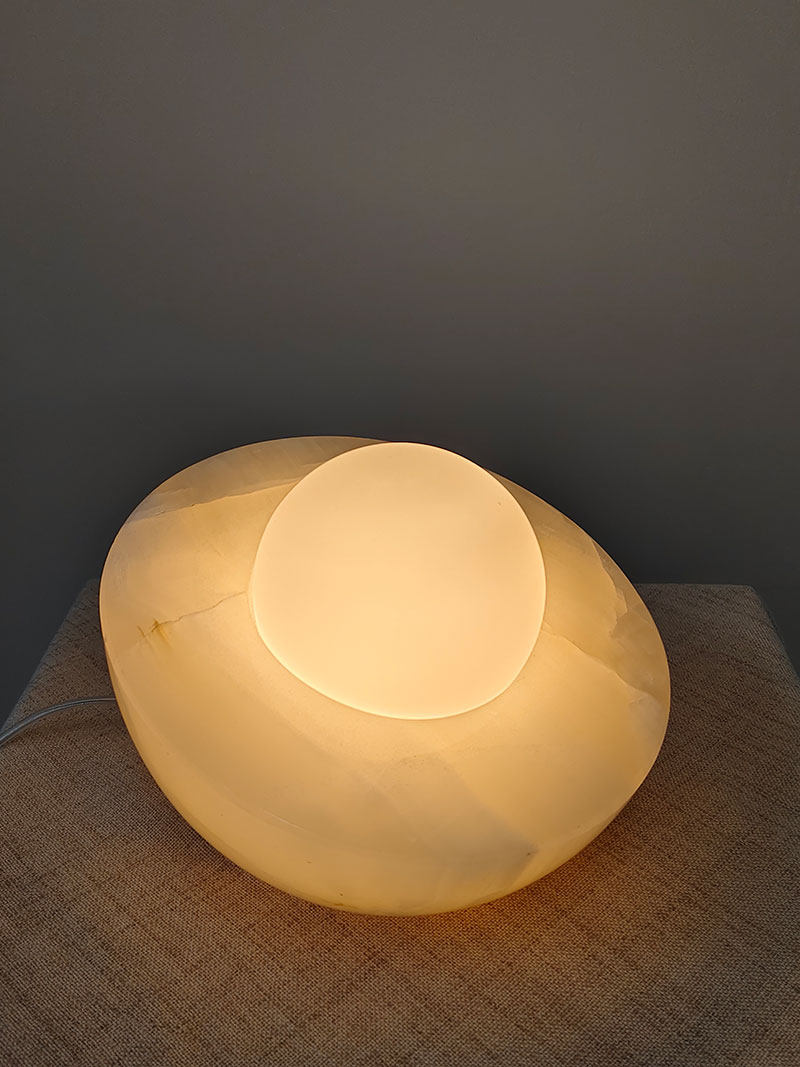 Fryle lámpara de mesa Jade Halo minimalista